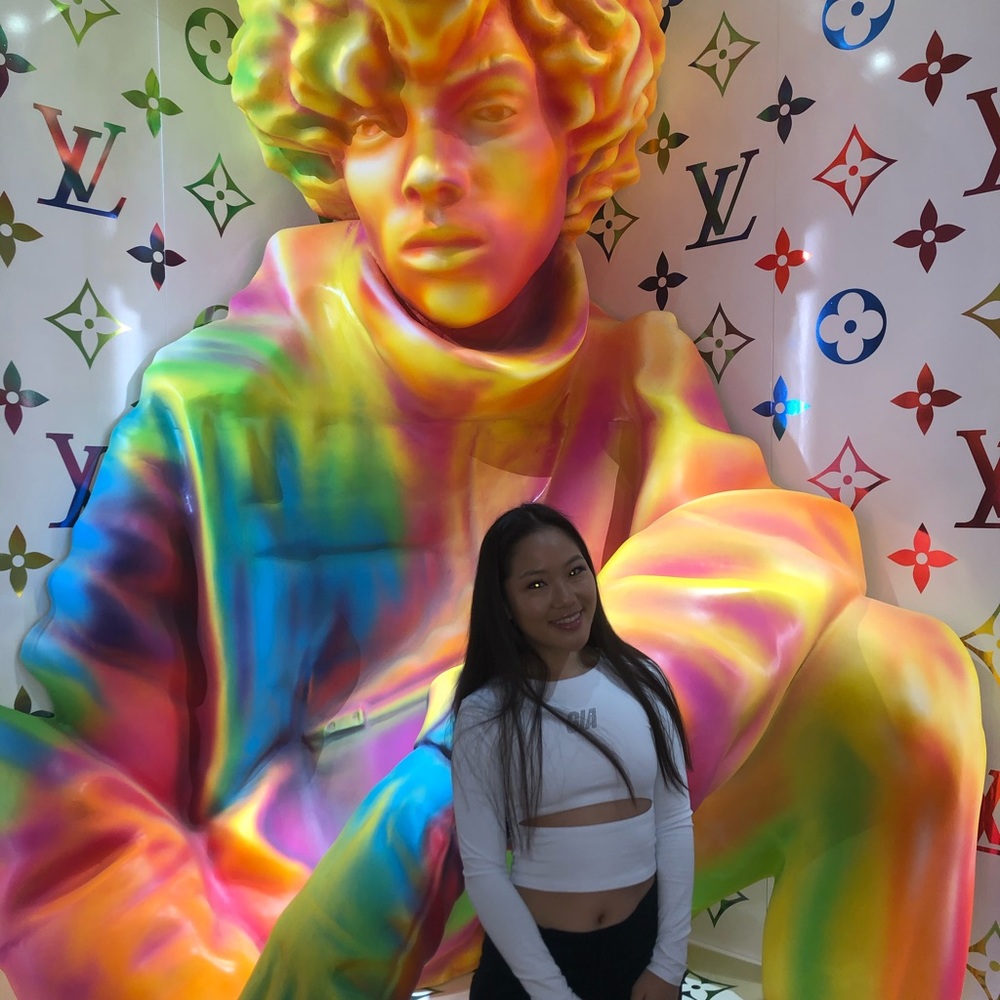 Meet your Posher, Iris